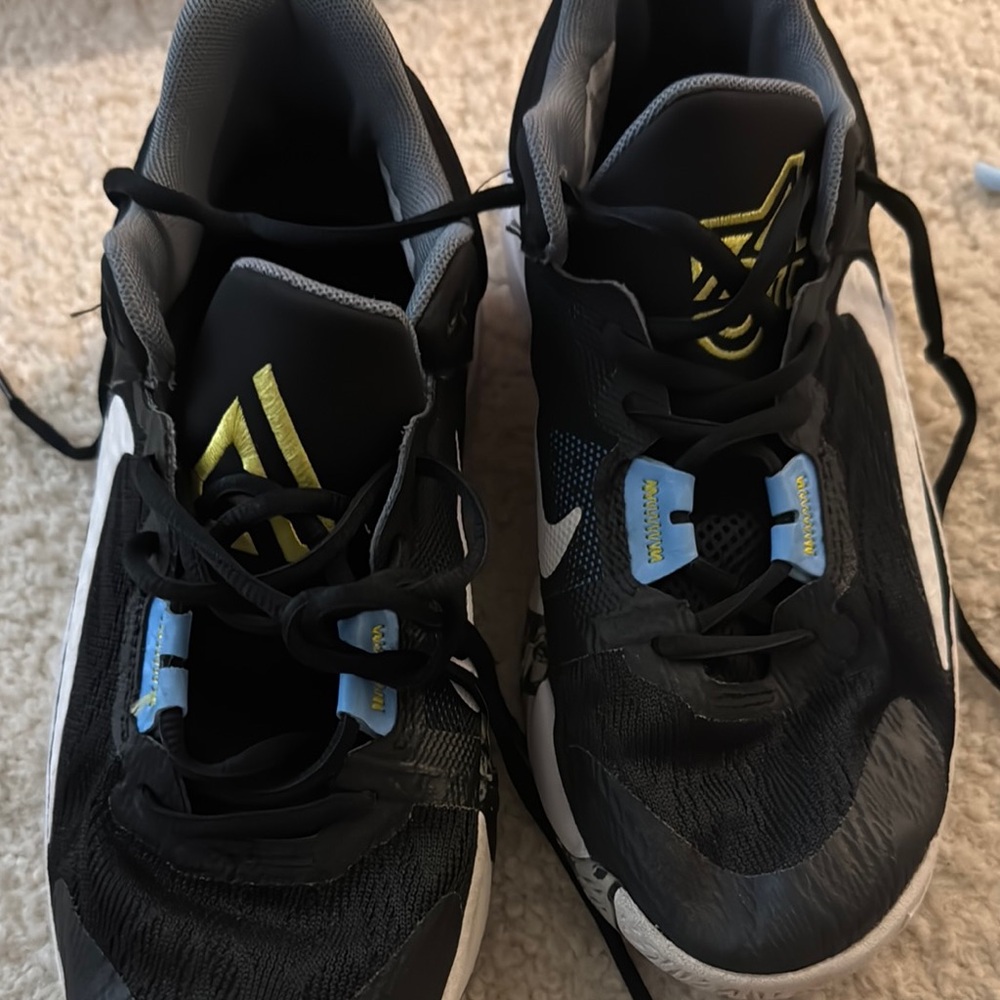 Nike Black and Gold Athletic Shoes